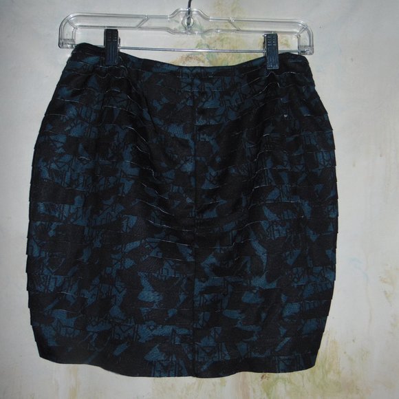 Marste Tiered Ruffle Mini Skirt Black Blue Geometric Zippered Front Size 12-14 - Picture 5 of 7